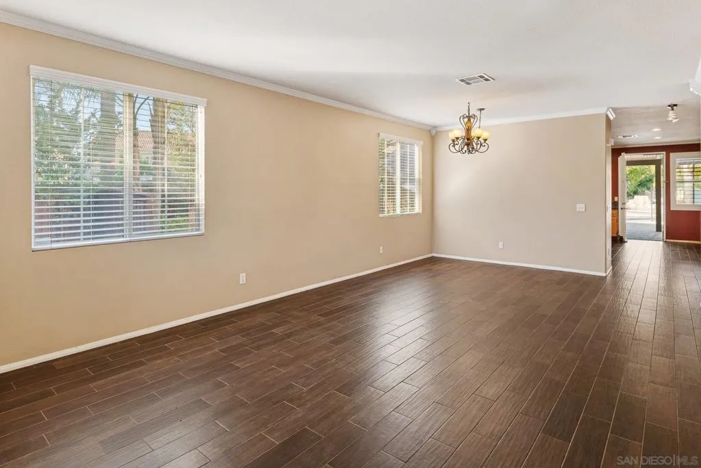 23600 Desert Oak Ln, Murrieta, California 92562 home-pic-6