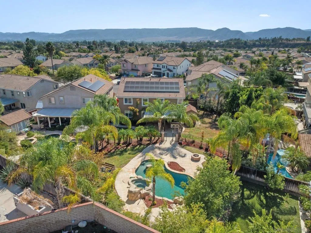 23600 Desert Oak Ln, Murrieta, California 92562 home-pic-40