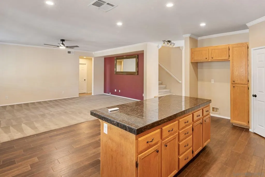 23600 Desert Oak Ln, Murrieta, California 92562 home-pic-19