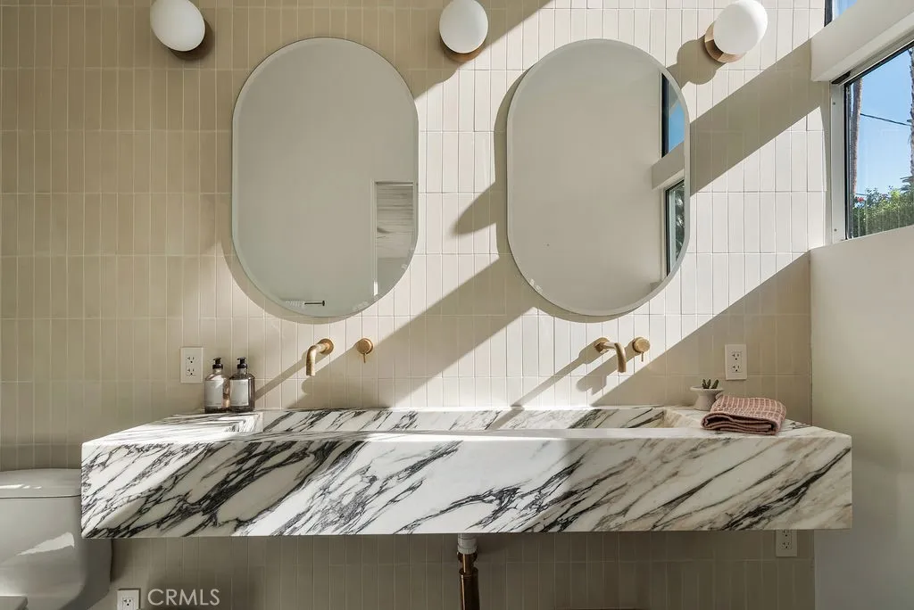 965 E Twin Palms, Palm Springs, California 92264 home-pic-11