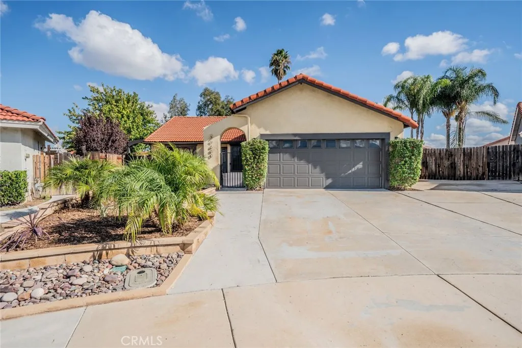 39680 Rowan Court, Murrieta, California 92563 home-pic-0