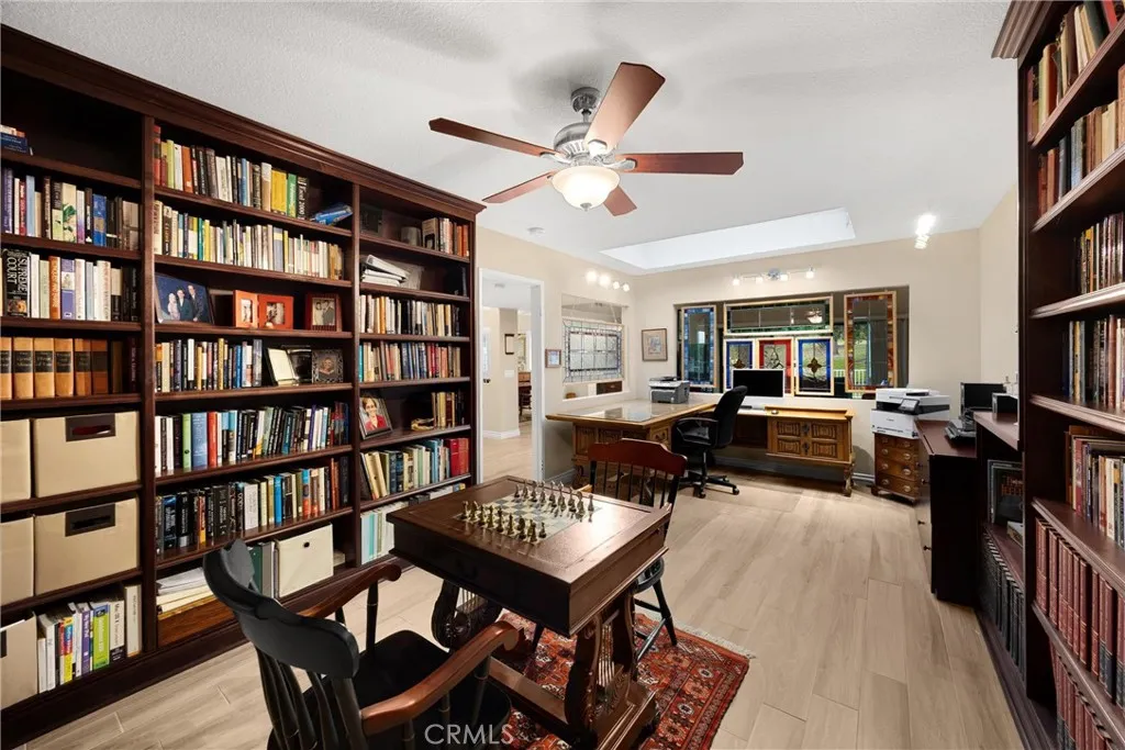 1031 Pebble Beach Drive, Upland, California 91784 home-pic-10