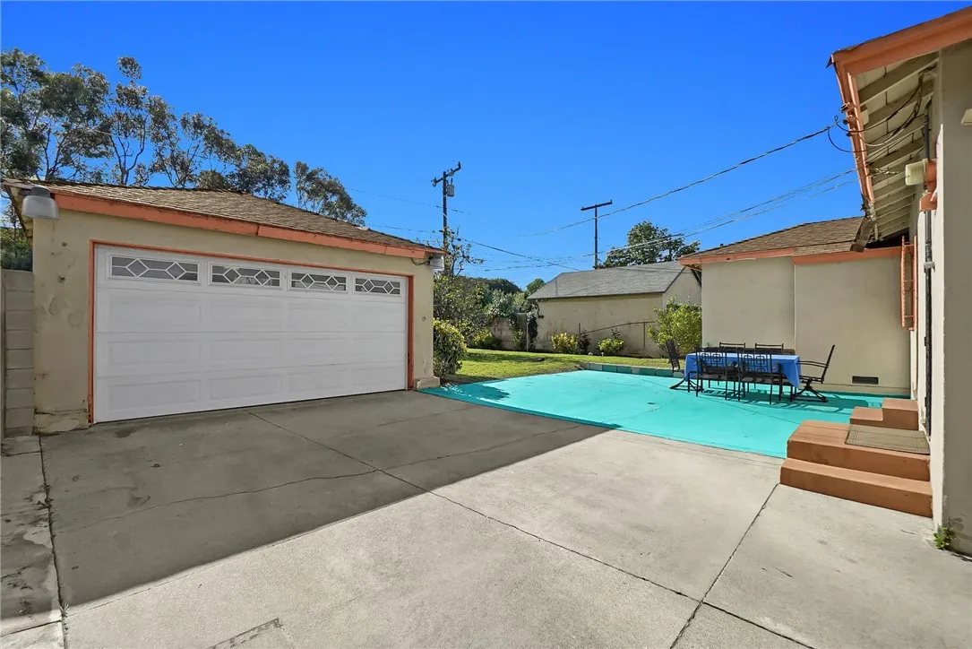 3336 W 118th, Inglewood, California 90303 home-pic-31