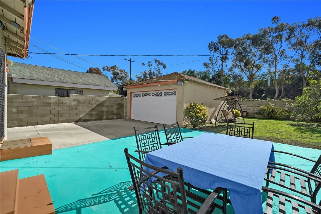 3336 W 118th, Inglewood, California 90303 home-pic-32