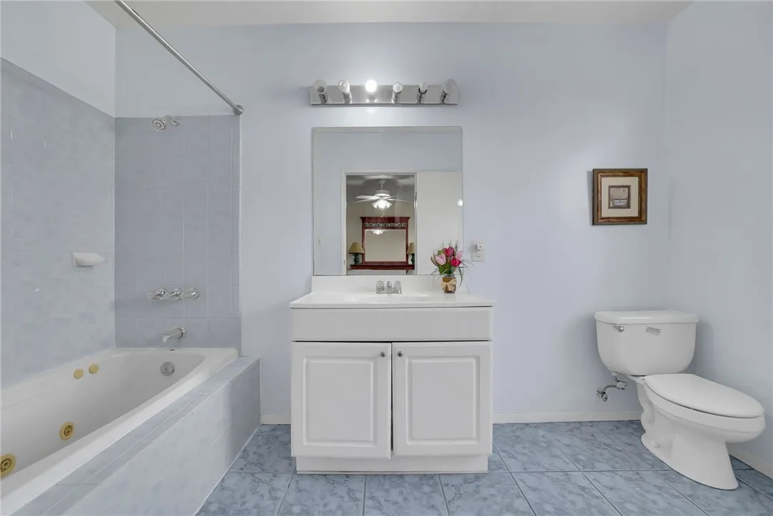 3336 W 118th, Inglewood, California 90303 home-pic-22