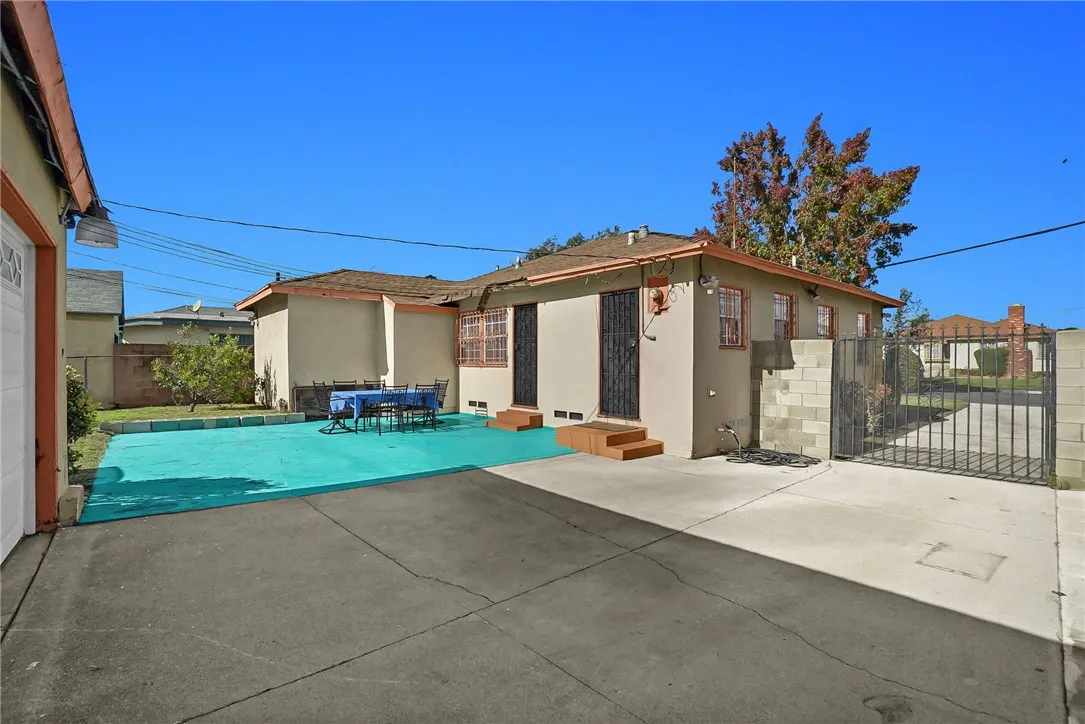 3336 W 118th, Inglewood, California 90303 home-pic-30