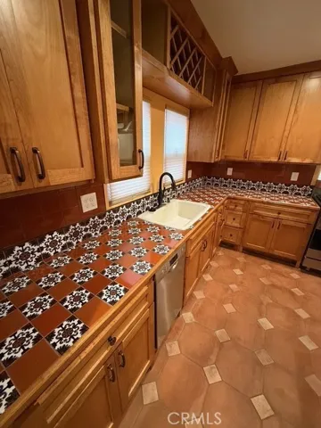 181 Corona, Long Beach, California 90803