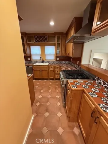 181 Corona, Long Beach, California 90803
