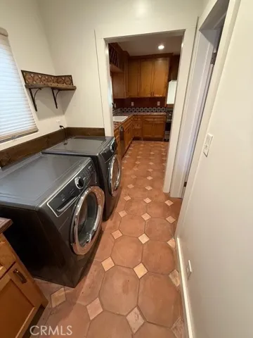 181 Corona, Long Beach, California 90803