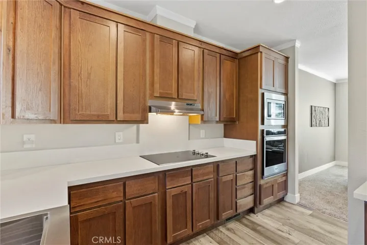 Plenty of Cabinets and Countertops..!