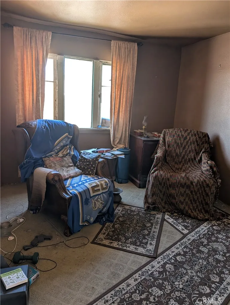 1071 Center Street, Riverside, California 92507 home-pic-5