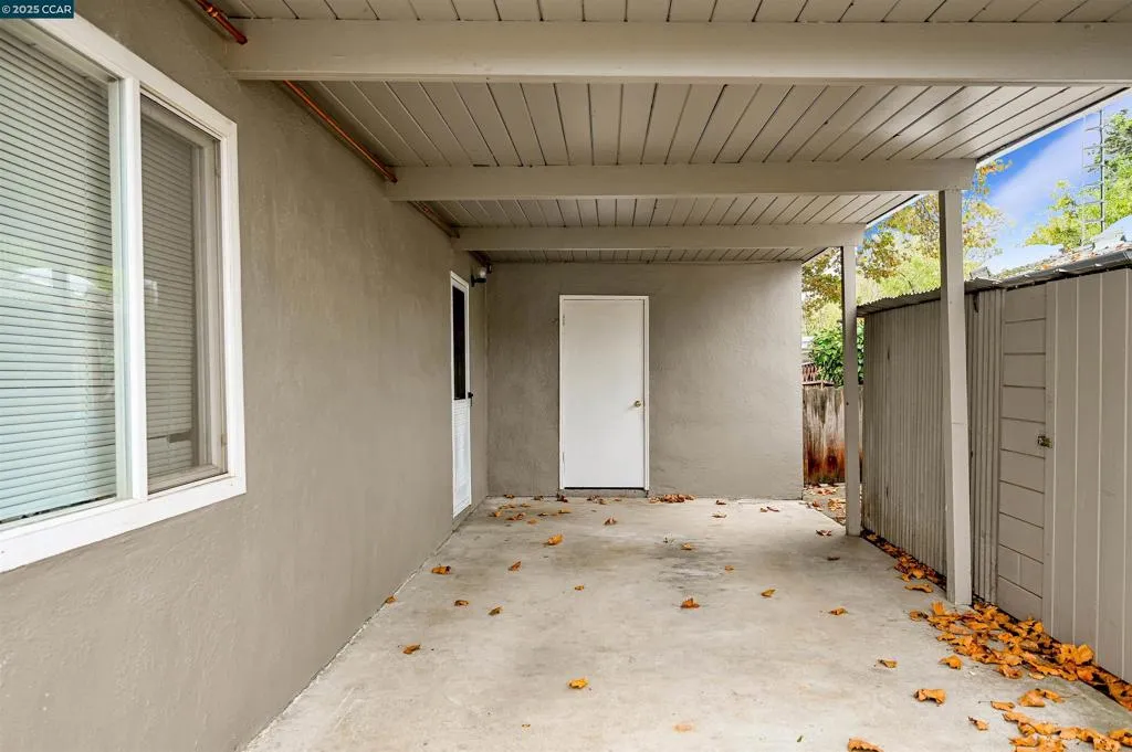 3898 Macmurtry Ct, Martinez, California 94553 home-pic-3