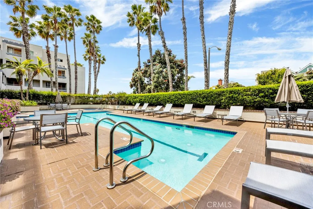 150 Ocean Park 520, Santa Monica, California 90405 home-pic-25