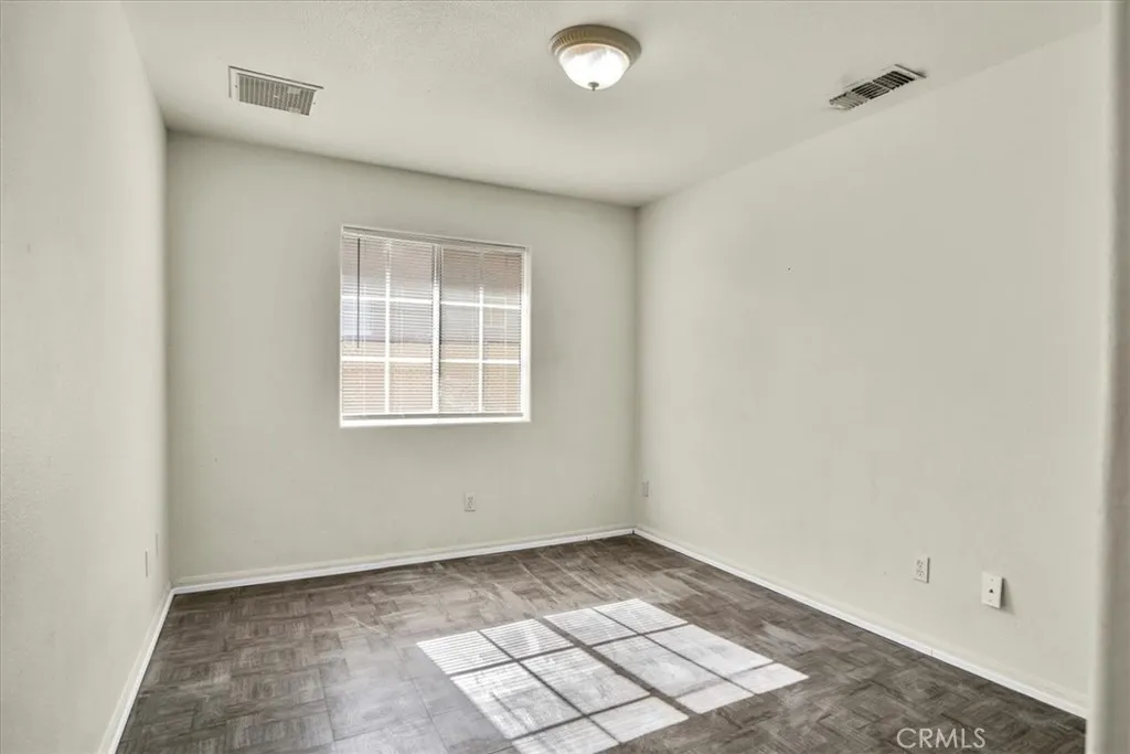 5564 Mariposa, 29 Palms, California 92277 home-pic-13