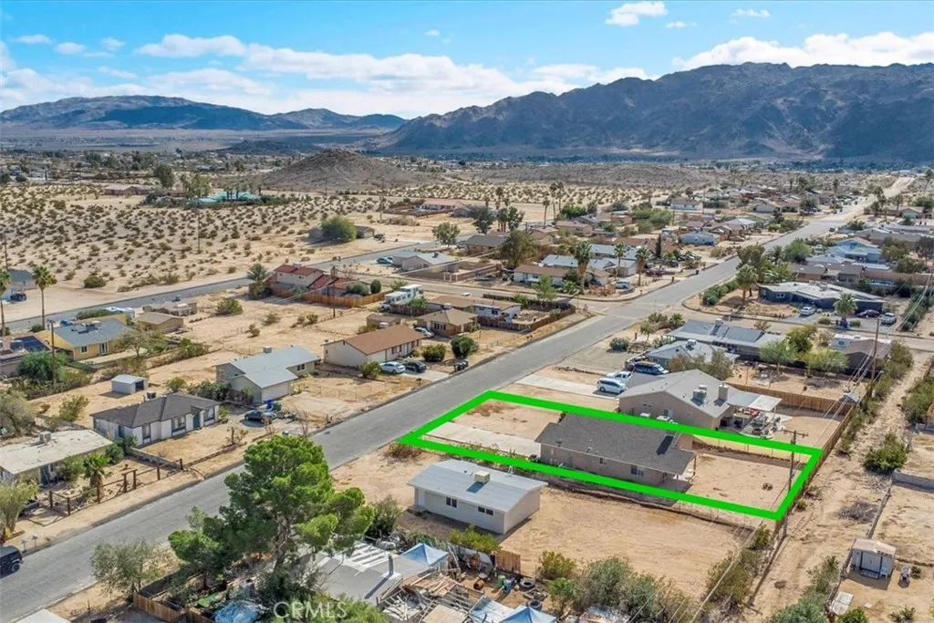 5564 Mariposa, 29 Palms, California 92277 home-pic-33