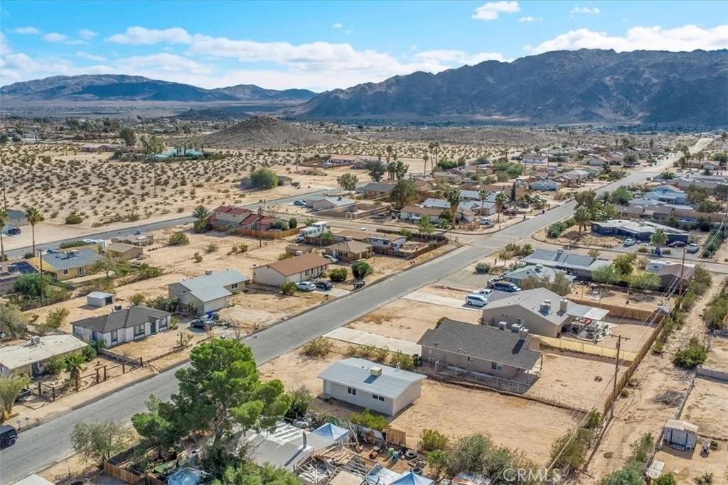5564 Mariposa, 29 Palms, California 92277 home-pic-28
