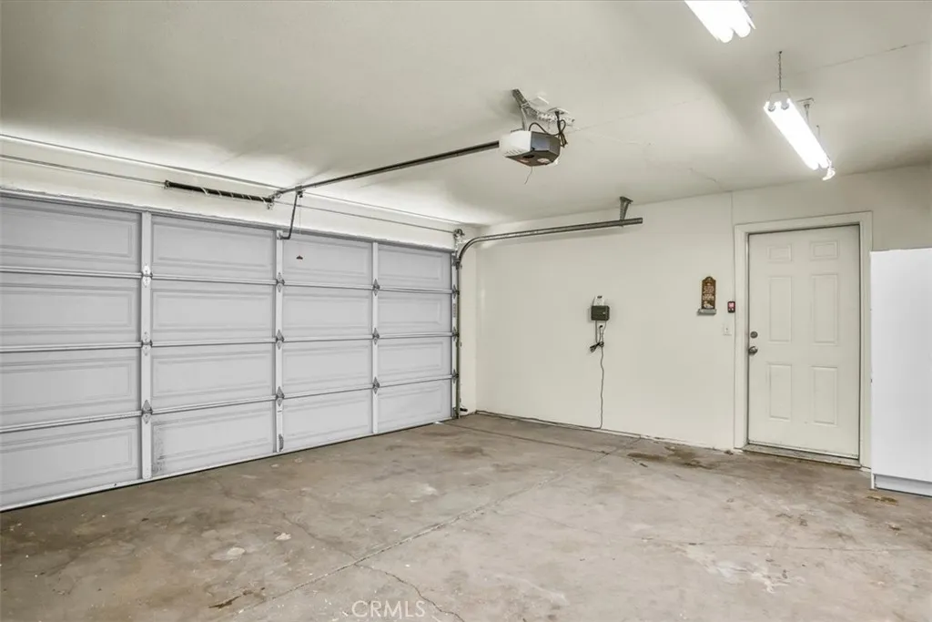 5564 Mariposa, 29 Palms, California 92277 home-pic-21