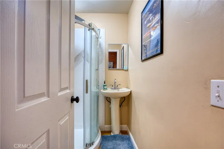 Former powder room