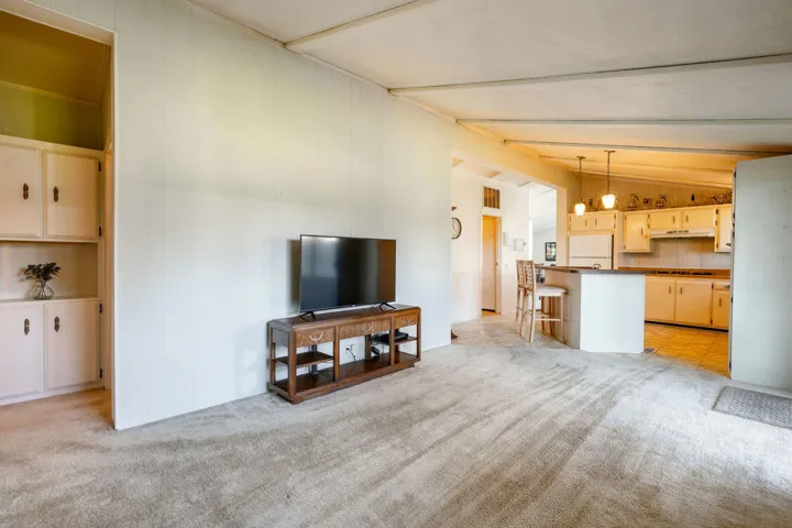 Family room & Kitchen