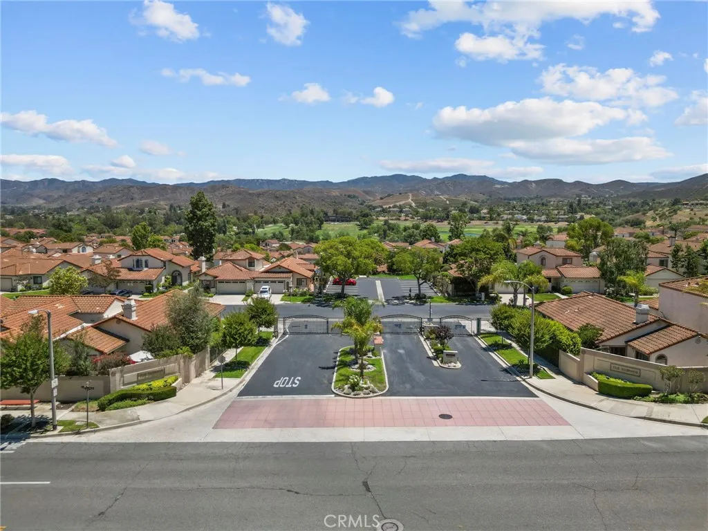 808 Links View, Simi Valley, California 93065 home-pic-6