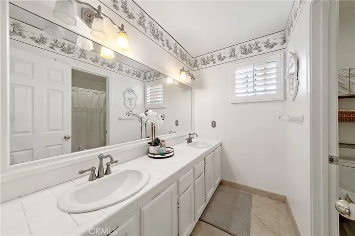 23967 Via De Gema Linda, Murrieta, California 92562