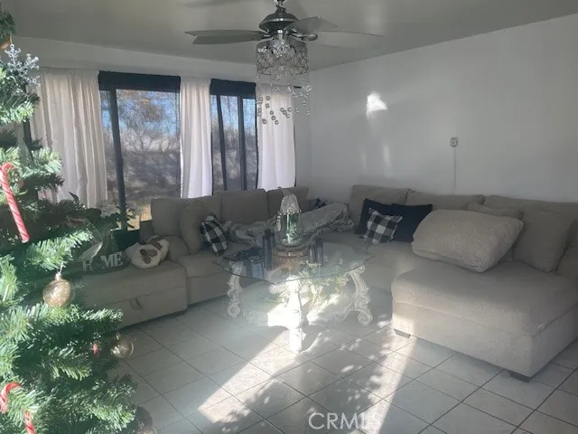 44329 3rd E, Lancaster, California 93535 home-pic-7