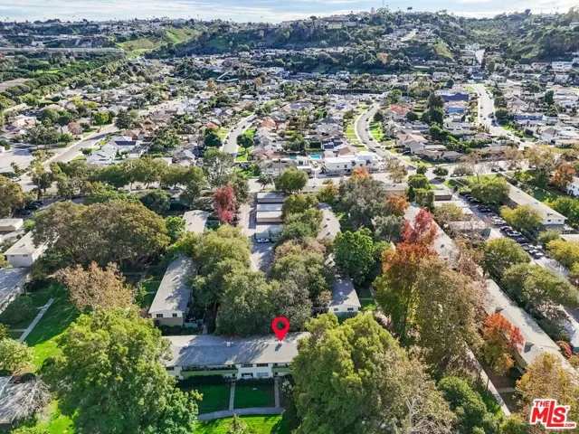 5172 1/2 Village, Los Angeles, California 90016