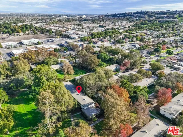5172 1/2 Village, Los Angeles, California 90016