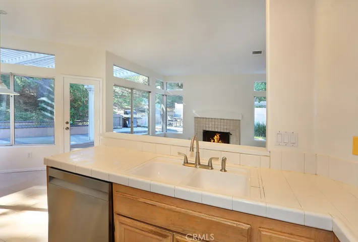 961 S Lone Pine, Anaheim Hills, California 92808