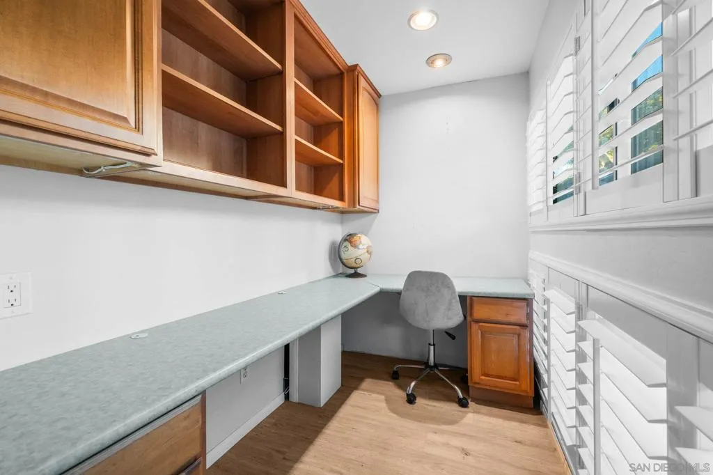 515 S Sierra Ave 119, Solana Beach, California 92075 home-pic-25