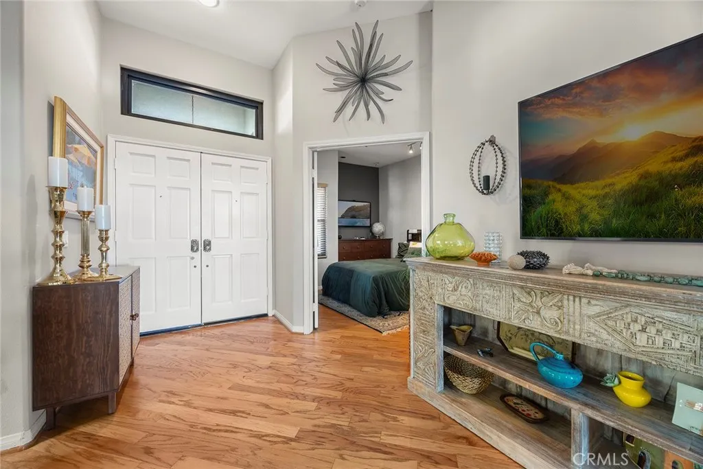 2850 Signal Pointe, Signal Hill, California 90755 home-pic-3