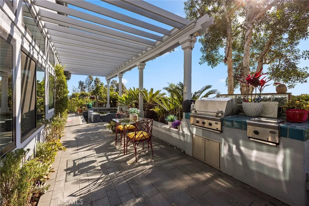 2850 Signal Pointe, Signal Hill, California 90755 home-pic-25