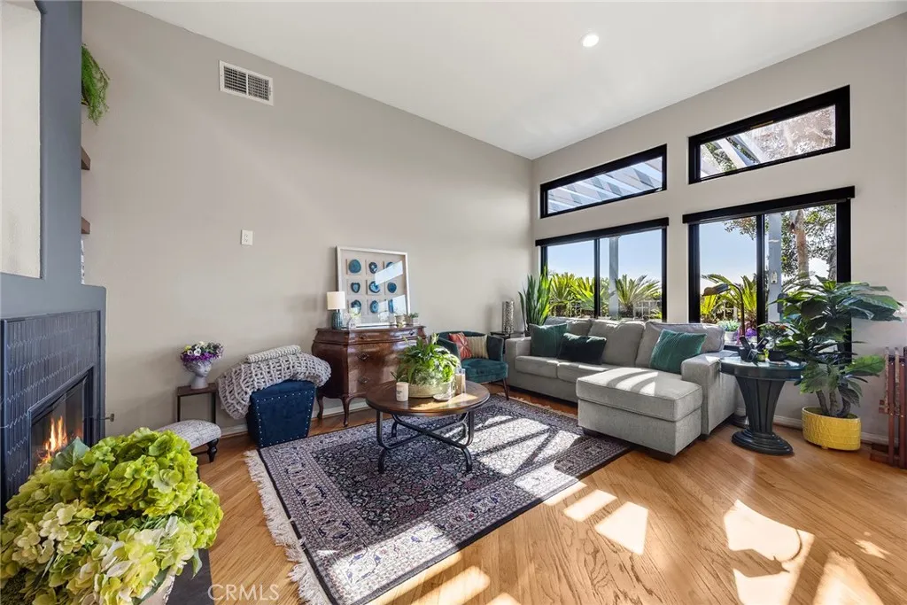 2850 Signal Pointe, Signal Hill, California 90755 home-pic-14