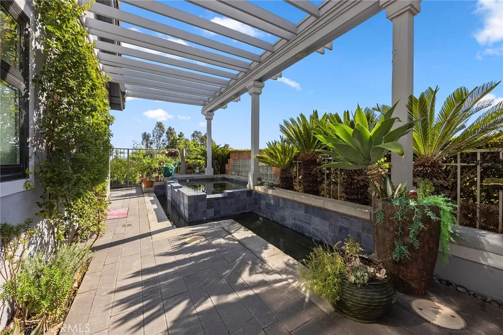 2850 Signal Pointe, Signal Hill, California 90755 home-pic-26