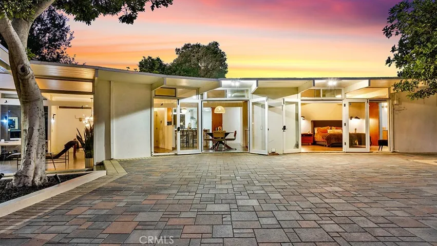 Back of House - Twilight.