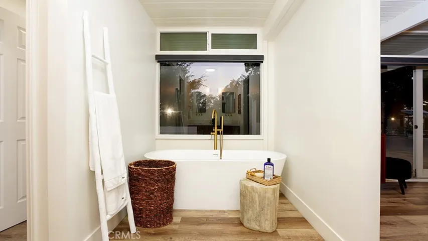 Tub in Master Bathroom.