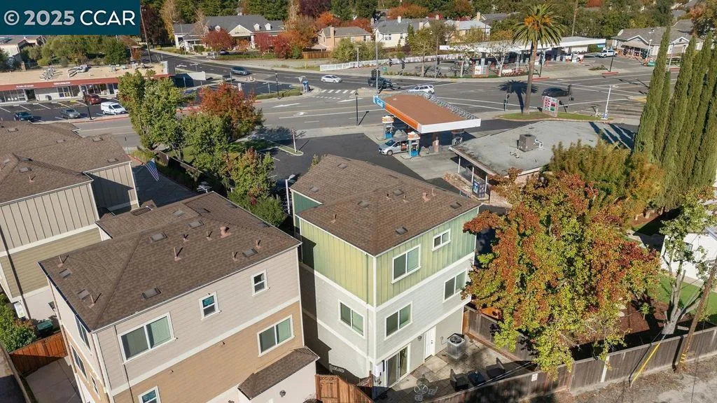 200 Valletta Ln, Pleasanton, California 94566 home-pic-39