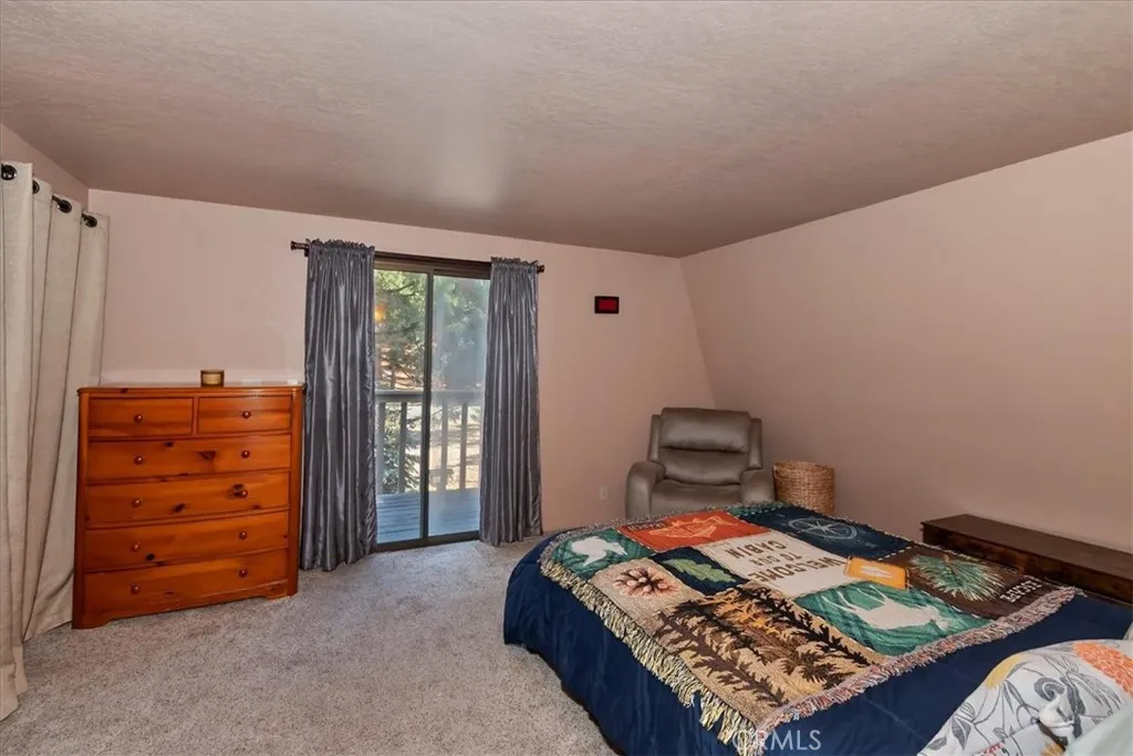 172 Vista, Sugarloaf, California 92386 home-pic-10
