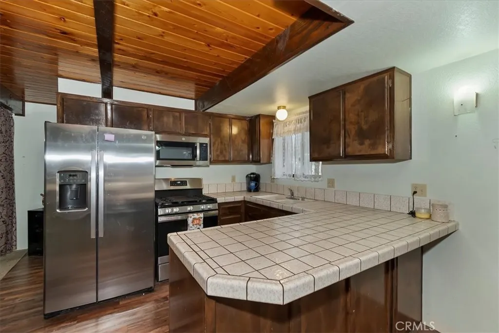 172 Vista, Sugarloaf, California 92386 home-pic-7