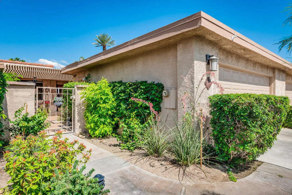 84 La Ronda Drive, Rancho Mirage, California 92270 home-pic-3