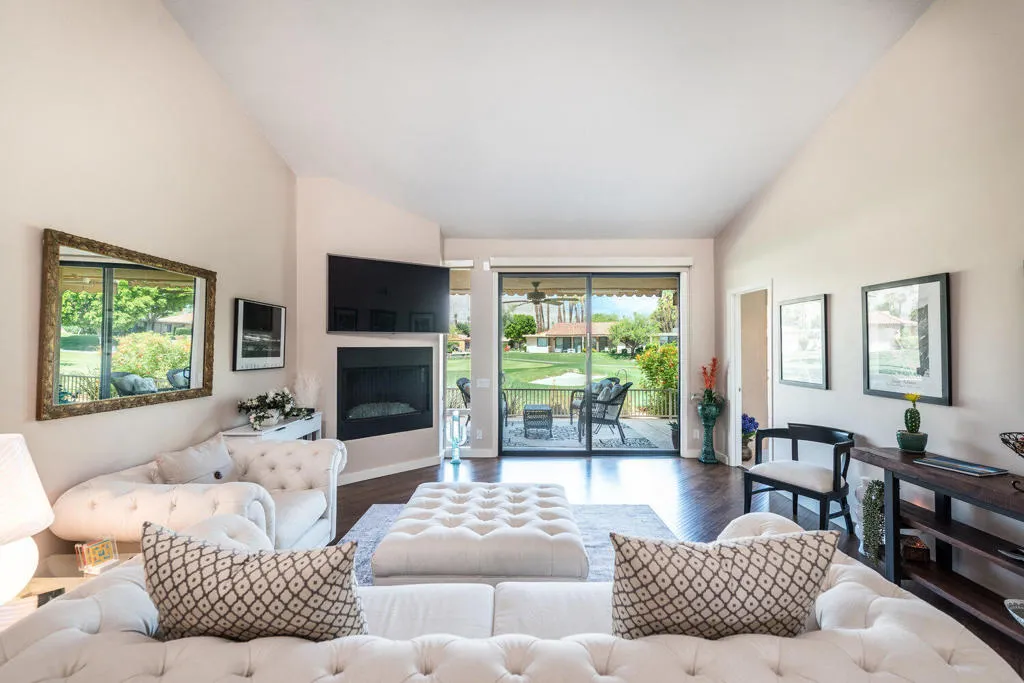 84 La Ronda Drive, Rancho Mirage, California 92270 home-pic-16
