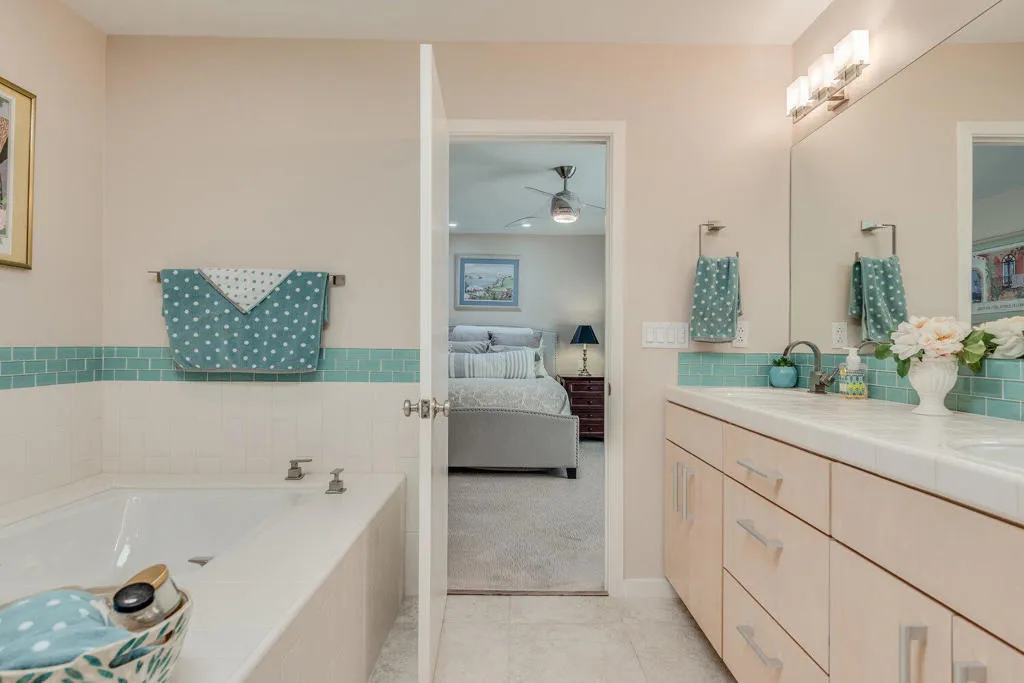 84 La Ronda Drive, Rancho Mirage, California 92270 home-pic-30