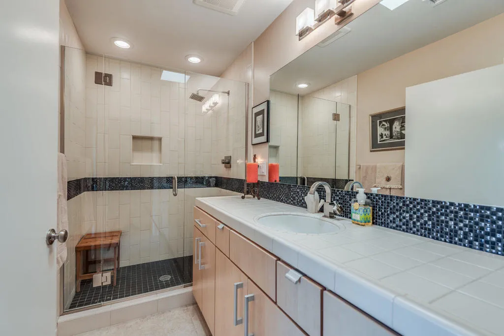 84 La Ronda Drive, Rancho Mirage, California 92270 home-pic-23