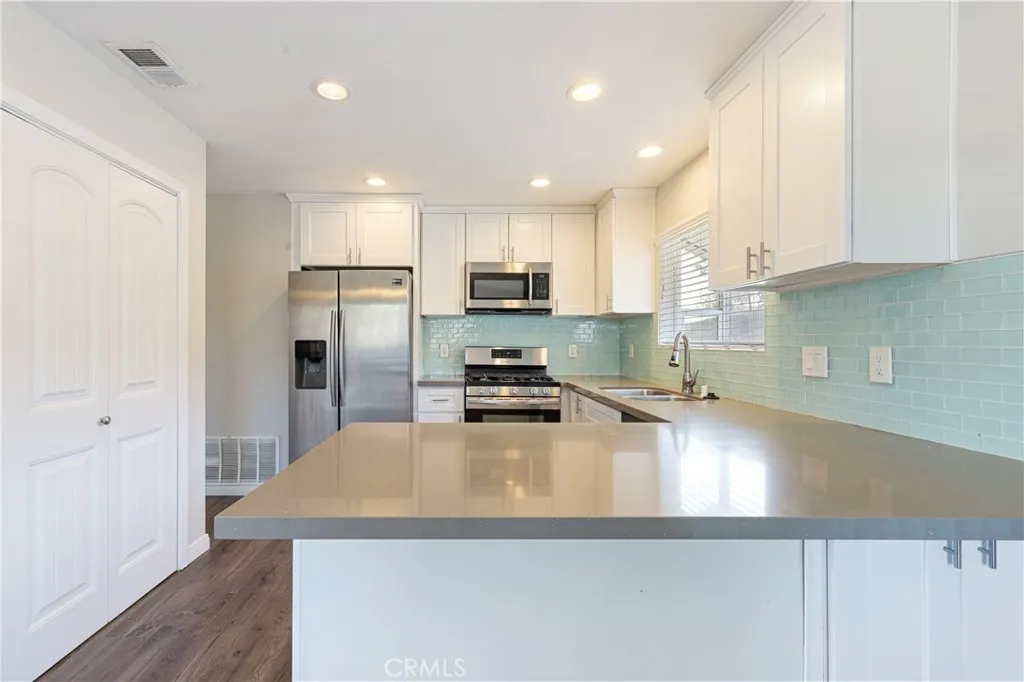 5690 Cervantes, San Diego, California 92114 home-pic-16