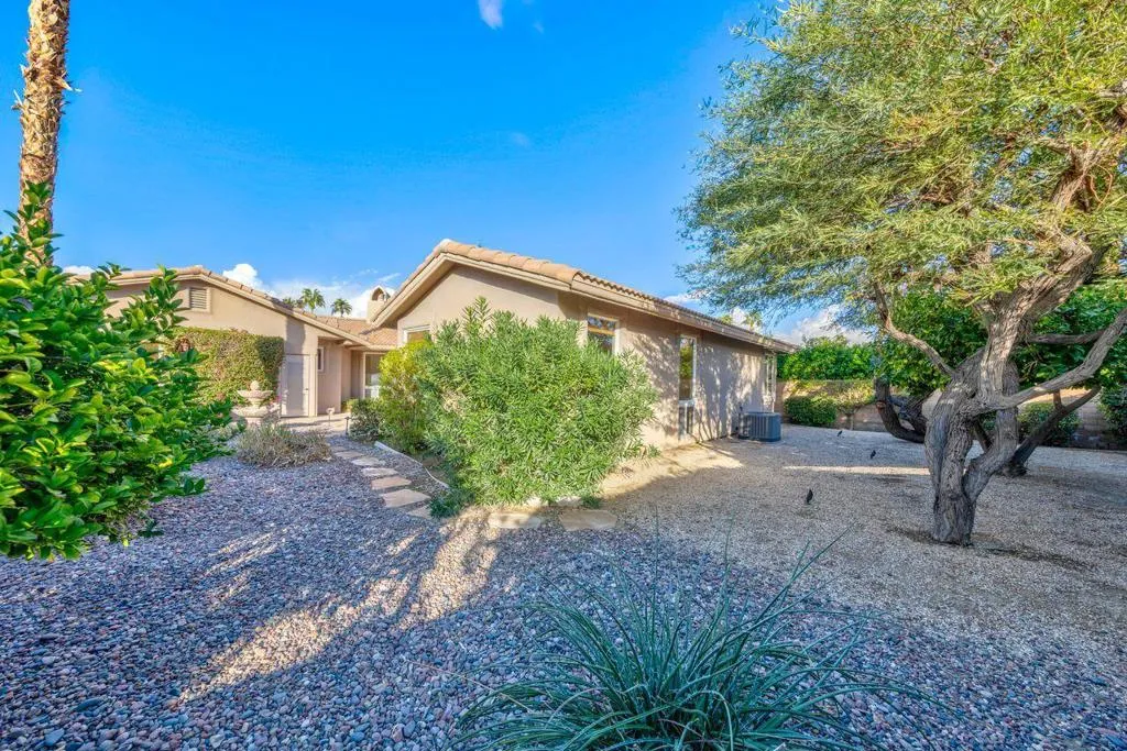 78855 Casa Del Rio, La Quinta, California 92253 home-pic-6
