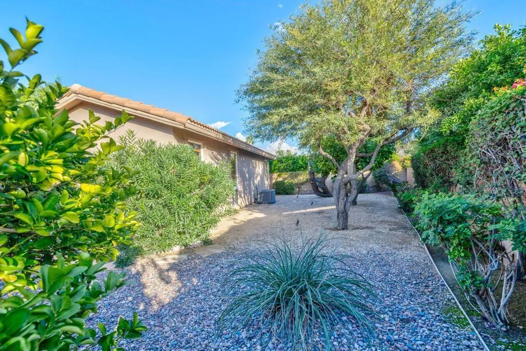 78855 Casa Del Rio, La Quinta, California 92253 home-pic-5