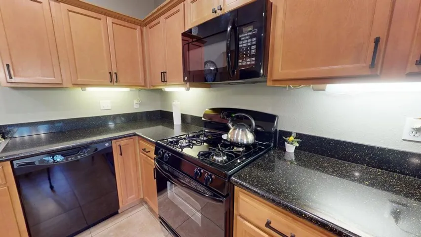 68687-Duchess-Lane-101-Cathedral-City-CA