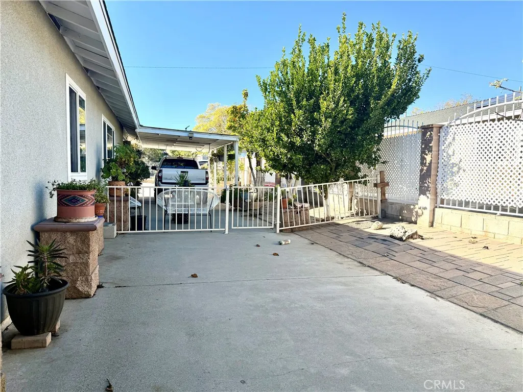 1282 N Phillips, Banning, California 92220 home-pic-22