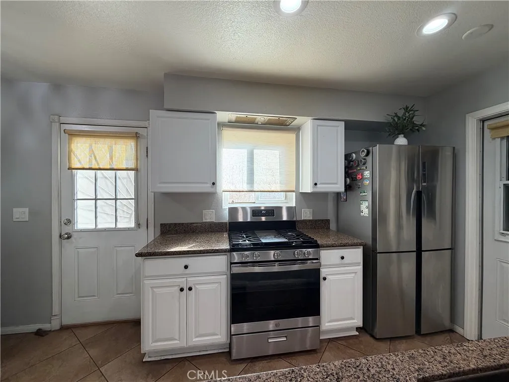 1282 N Phillips, Banning, California 92220 home-pic-19