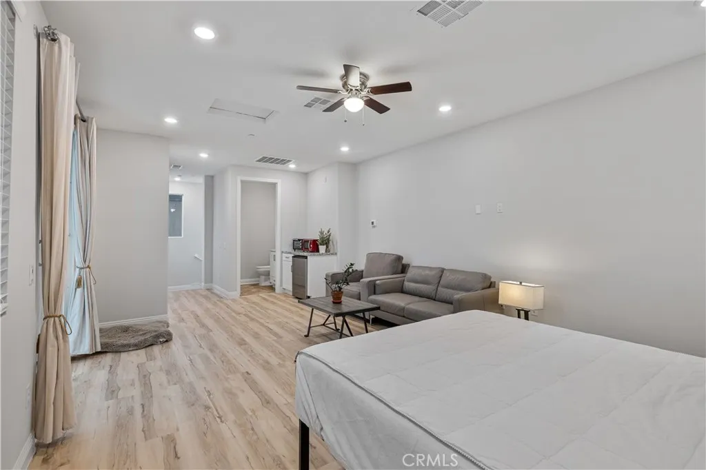 20608 Galloway, Santa Clarita, California 91350 home-pic-35